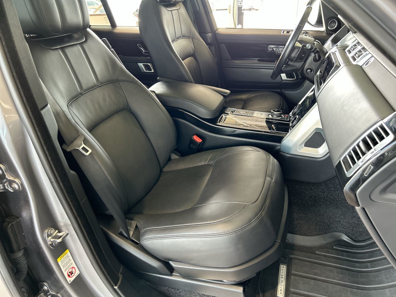 2020 Land Rover Range Rover in North Vancouver, British Columbia