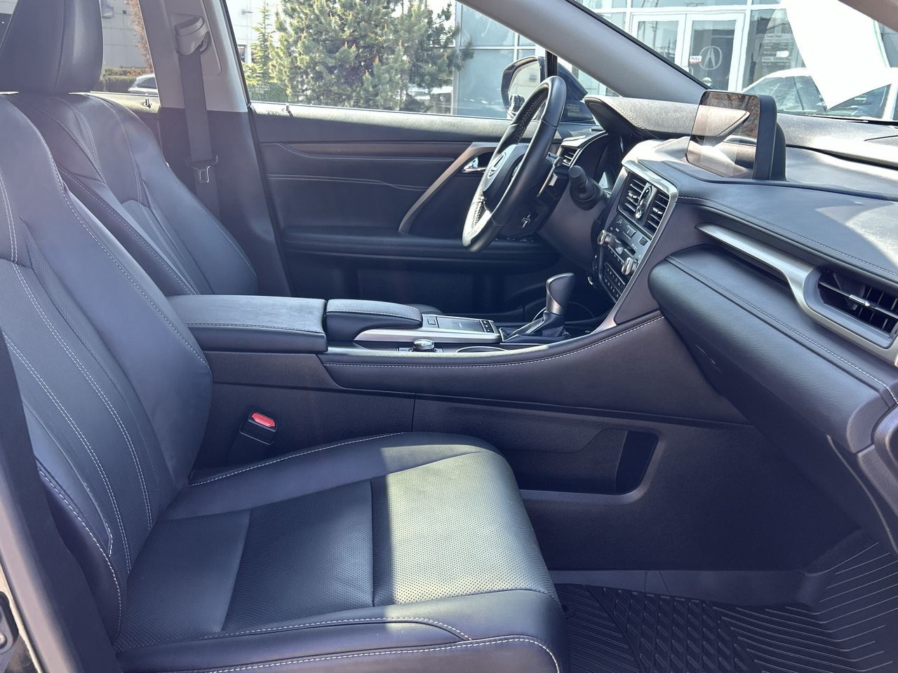 2022 Lexus RX in North Vancouver, British Columbia