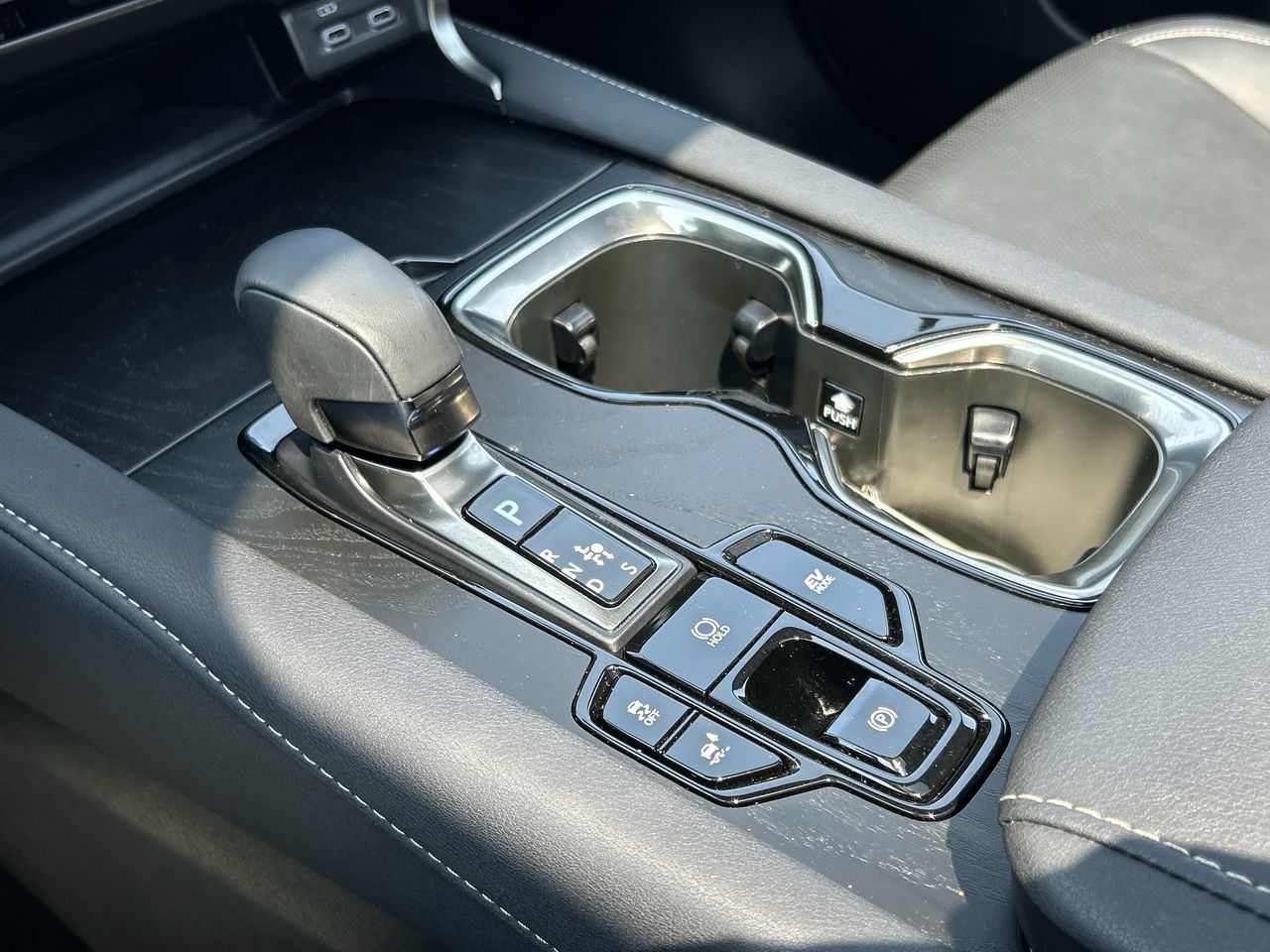 2023 Lexus RXH in North Vancouver, British Columbia