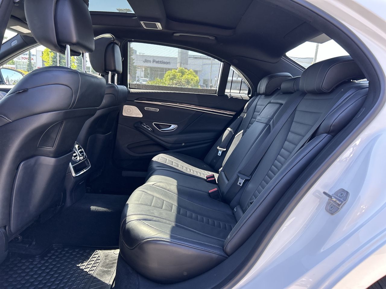 2019 Mercedes-Benz S560 in North Vancouver, British Columbia