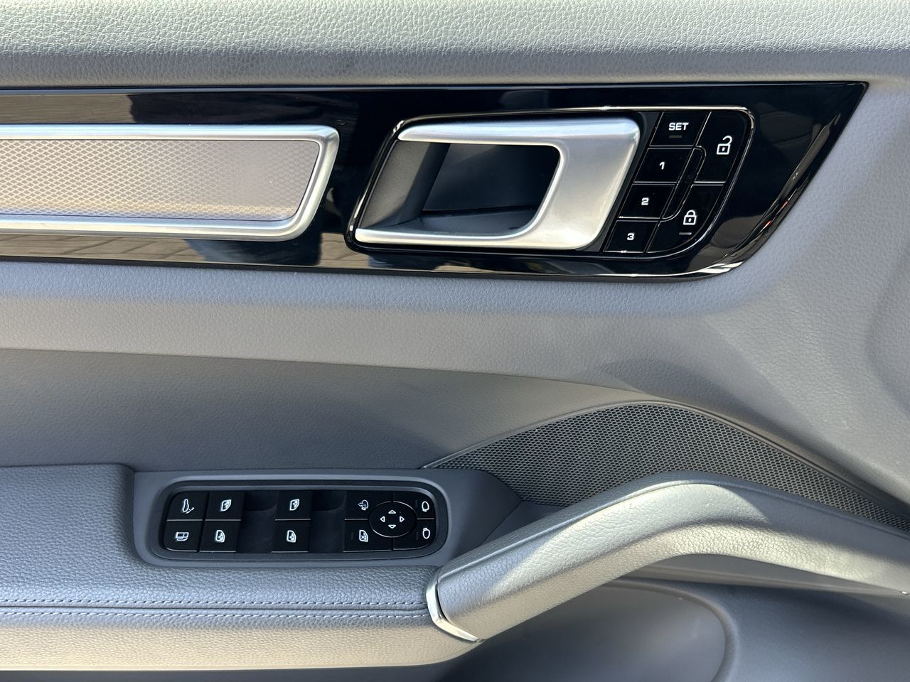 2019 Porsche Cayenne in North Vancouver, British Columbia