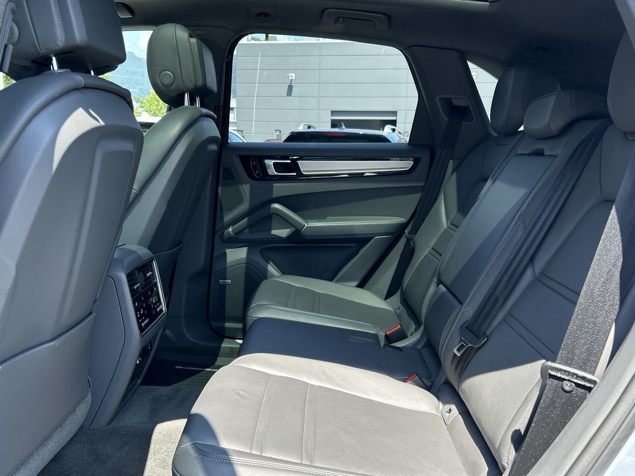 2019 Porsche Cayenne in North Vancouver, British Columbia