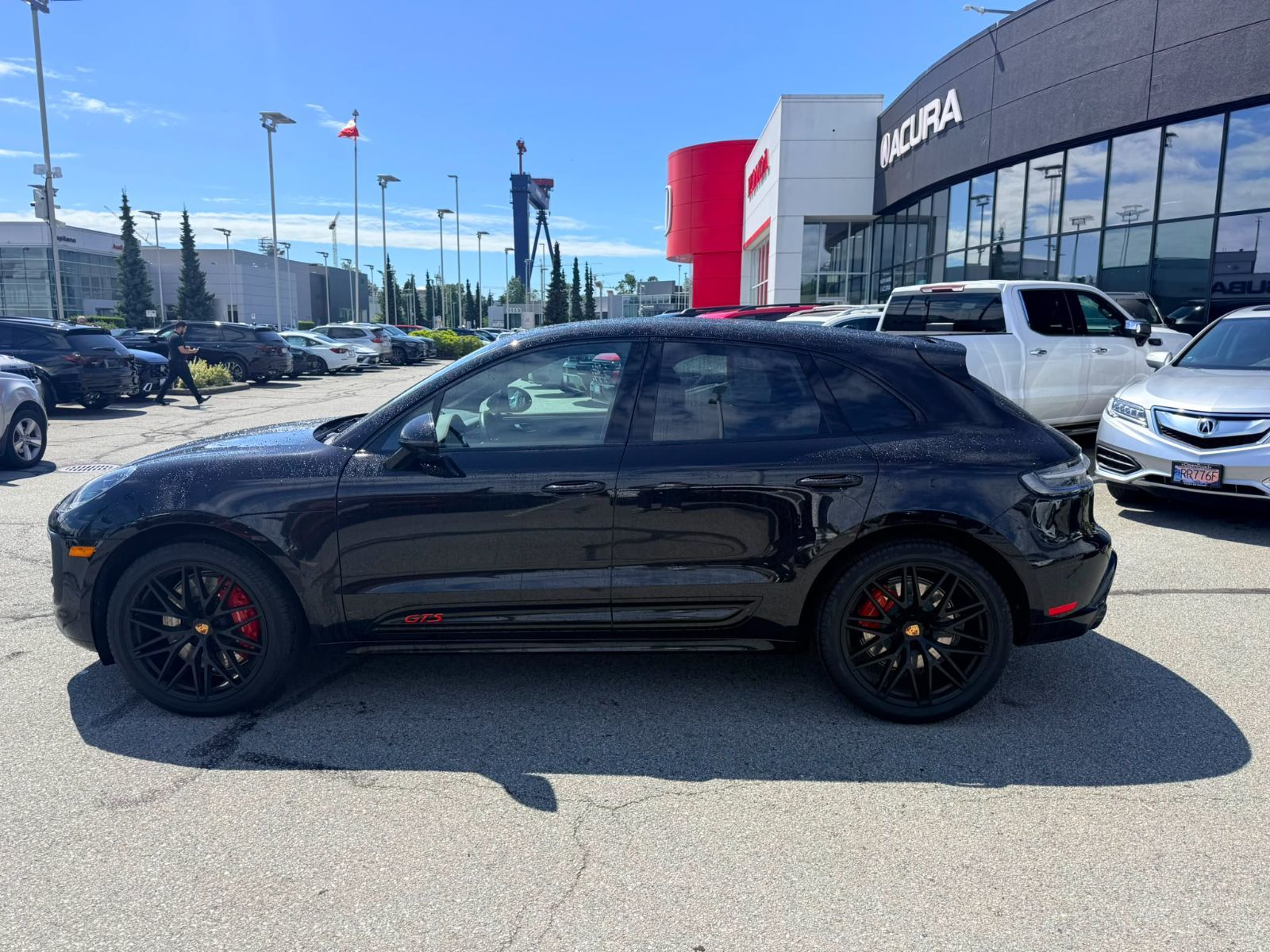 2023  Macan