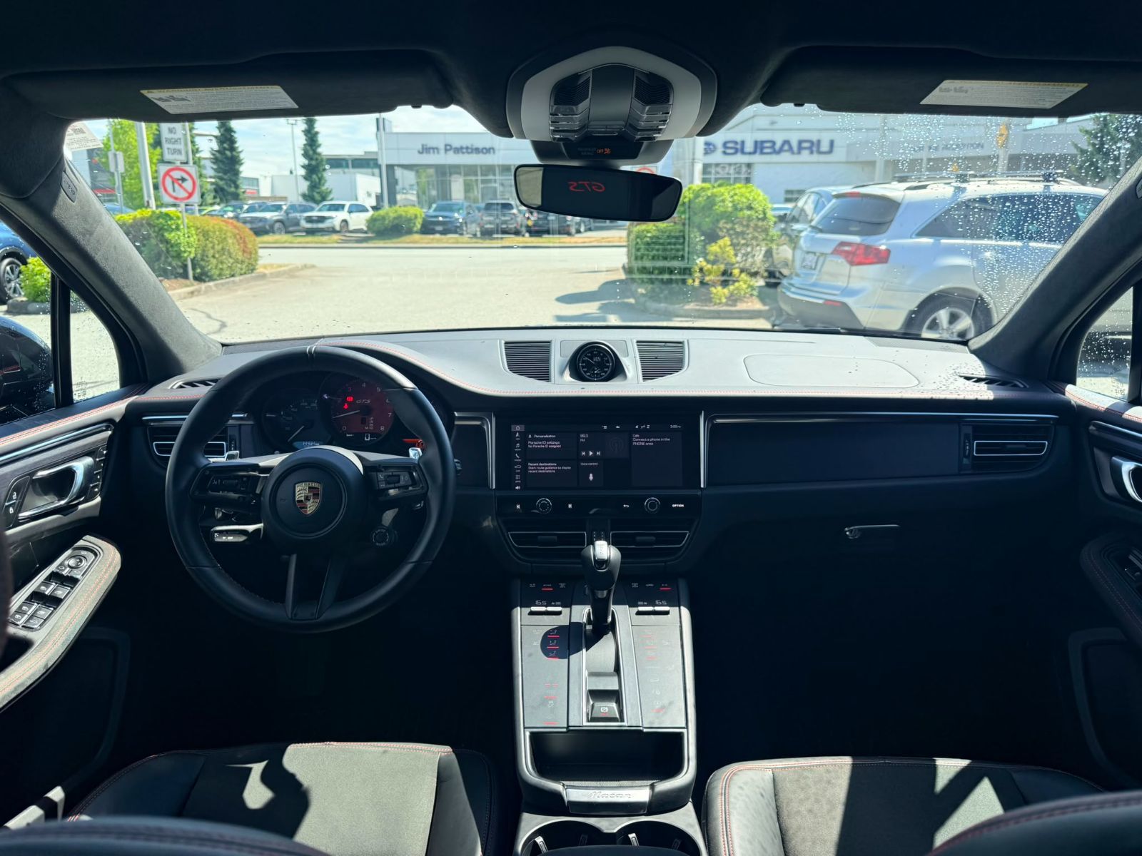2023  Macan