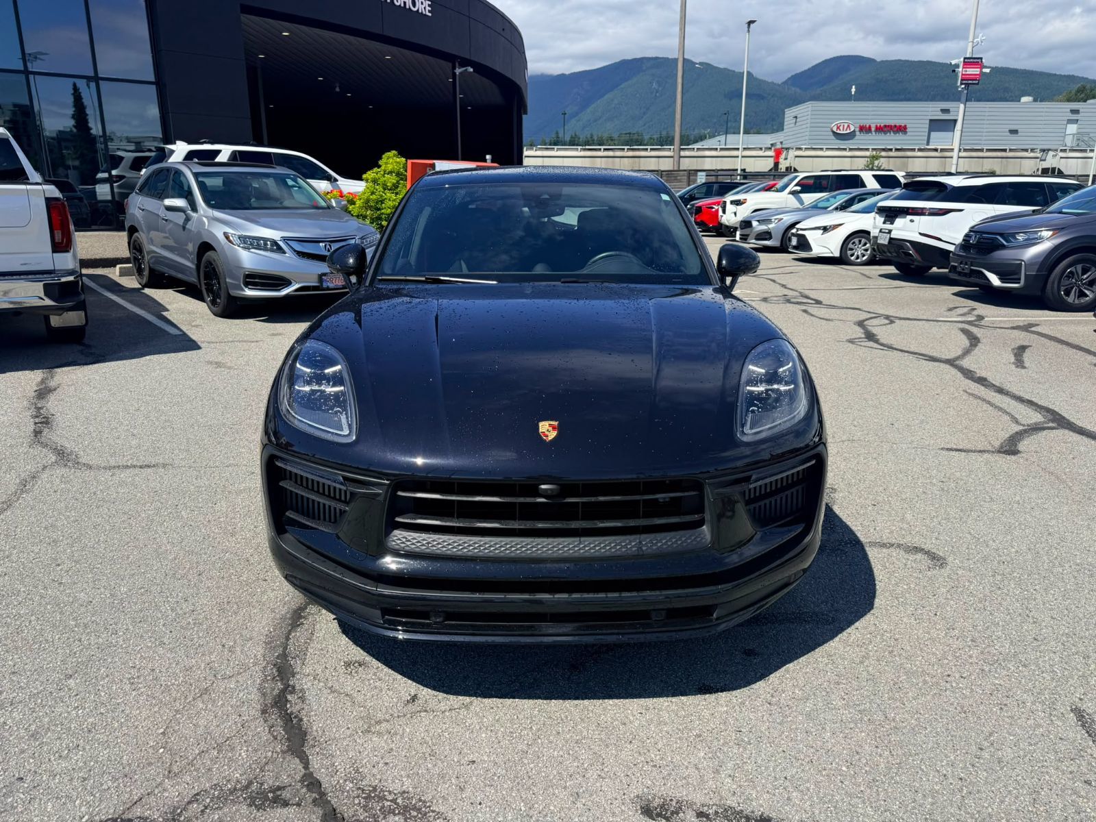 2023  Macan