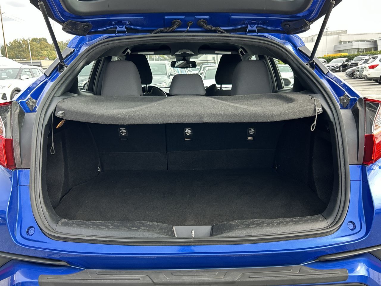 Toyota C-HR  2019 à Vancouver Nord, Colombie-Britannique