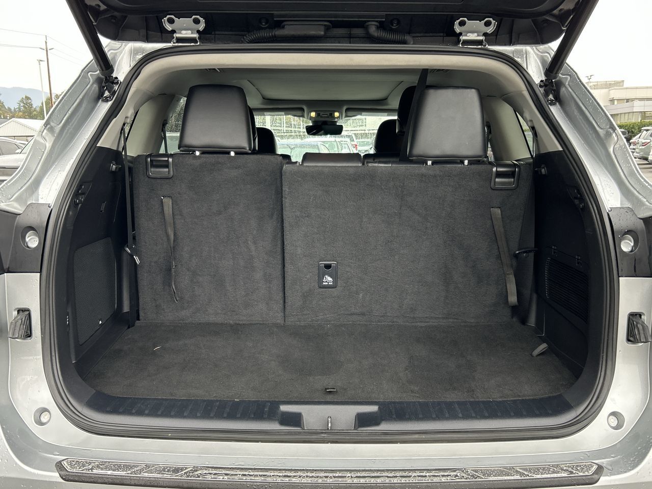 Toyota Highlander Hybrid  2023 à Vancouver Nord, Colombie-Britannique