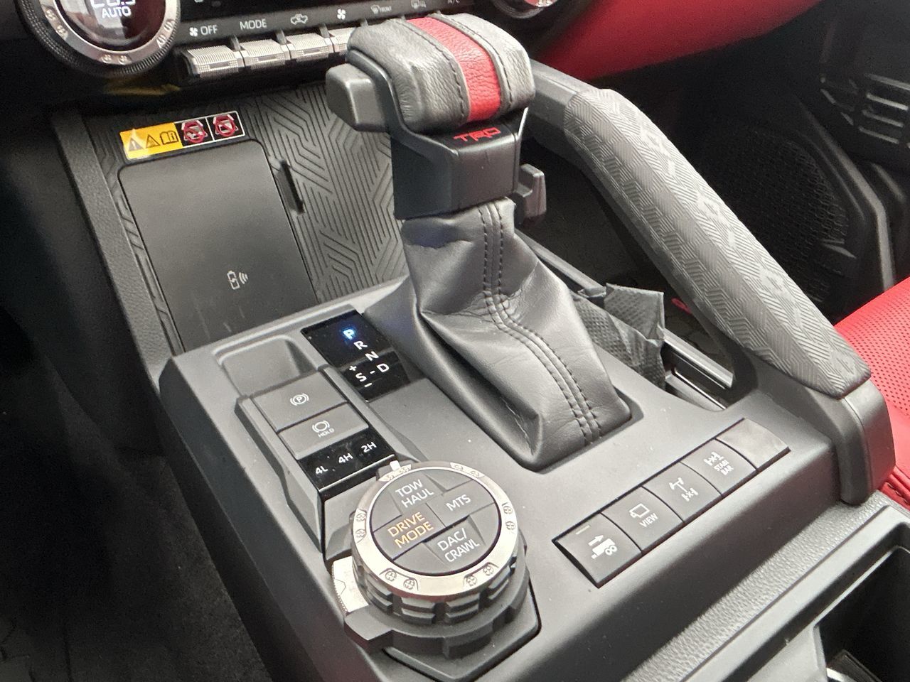 Toyota TACOMA HYBRID  2024 à Vancouver Nord, Colombie-Britannique