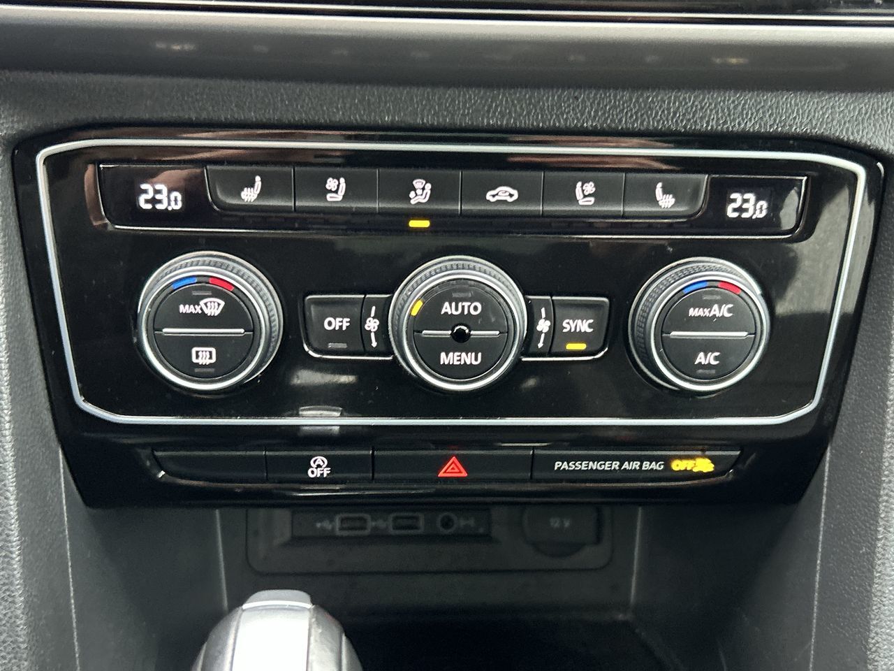 2020 Volkswagen Atlas Cross Sport in North Vancouver, British Columbia