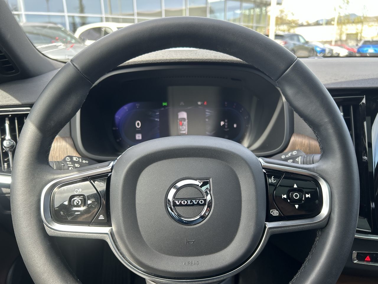 2023 Volvo V90 Cross Country in North Vancouver, British Columbia
