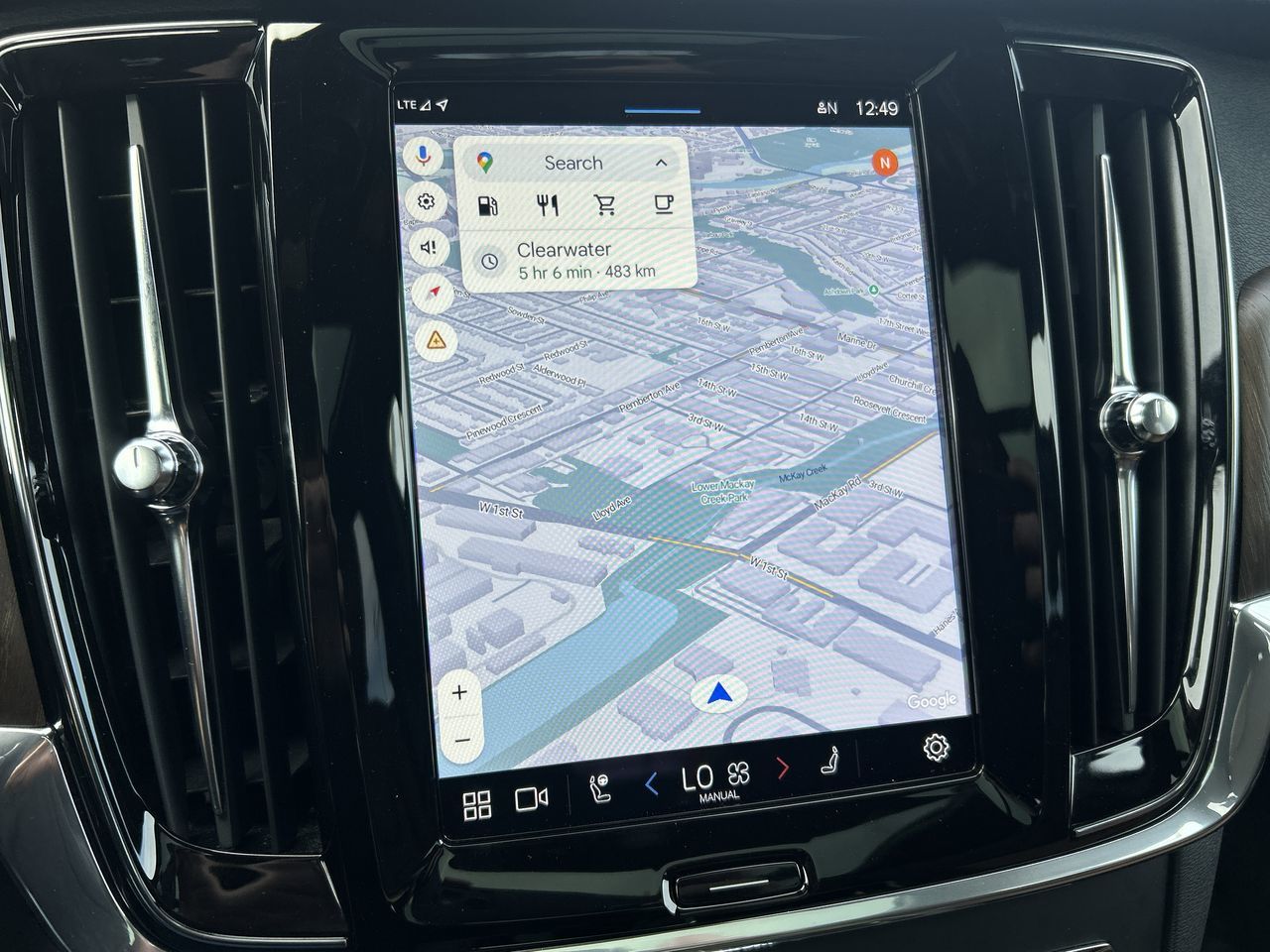 2023 Volvo V90 Cross Country in North Vancouver, British Columbia