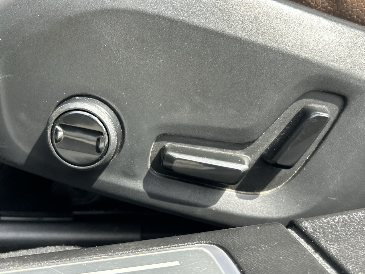 2023 Volvo V90 Cross Country in North Vancouver, British Columbia