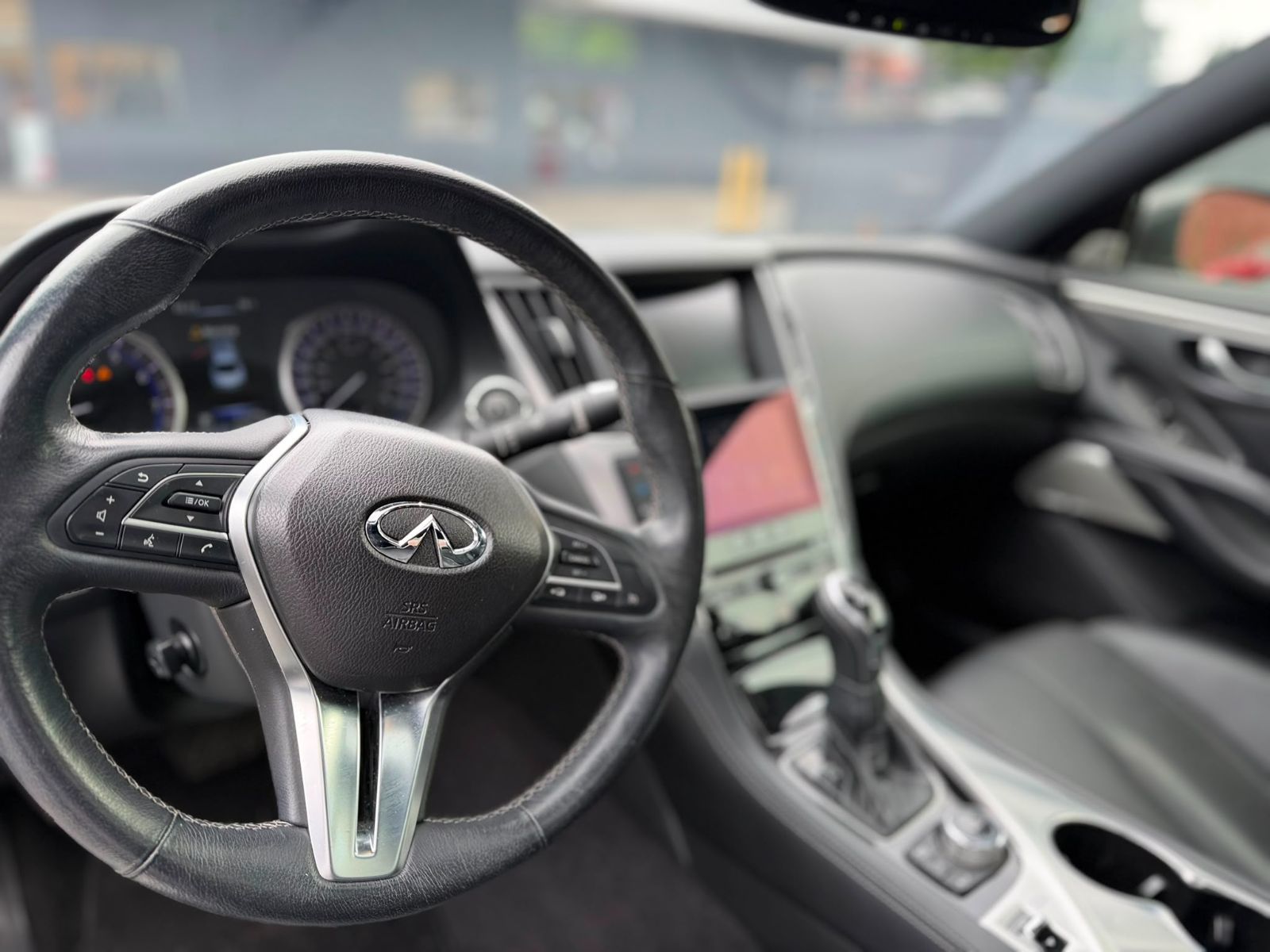 2017  Q60