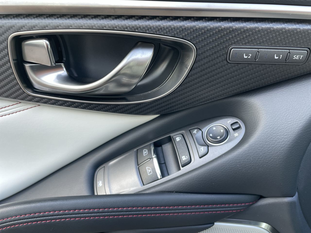 2022 Infiniti Q60 in North Vancouver, British Columbia