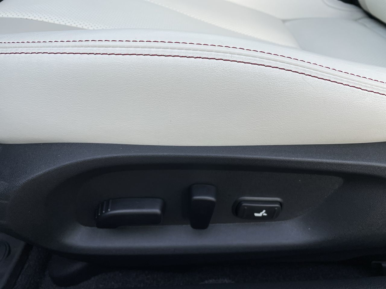 2022 Infiniti Q60 in North Vancouver, British Columbia