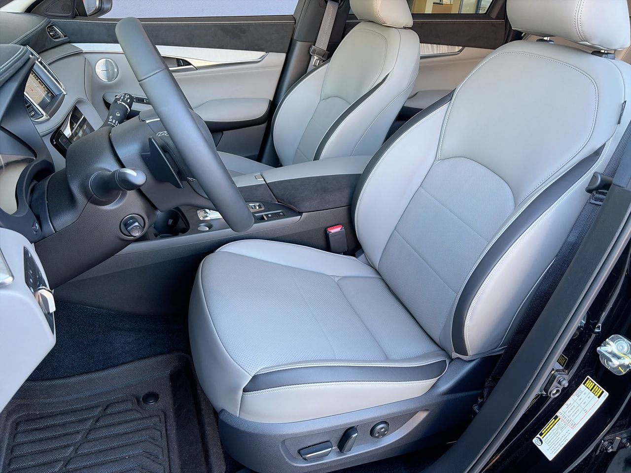 2025  QX50