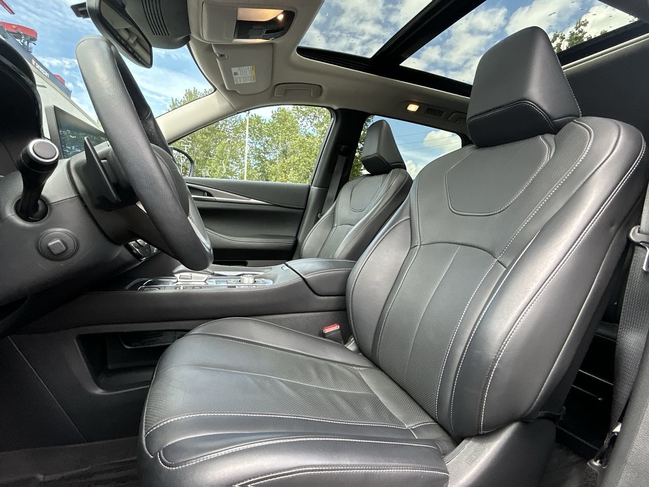 2022 Infiniti QX60 in North Vancouver, British Columbia