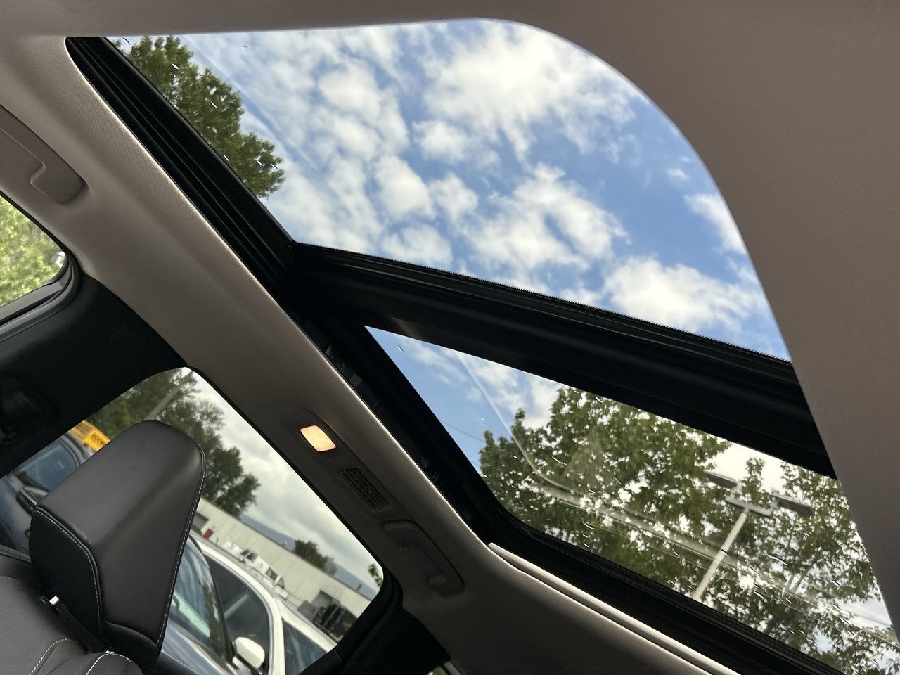 2022 Infiniti QX60 in North Vancouver, British Columbia