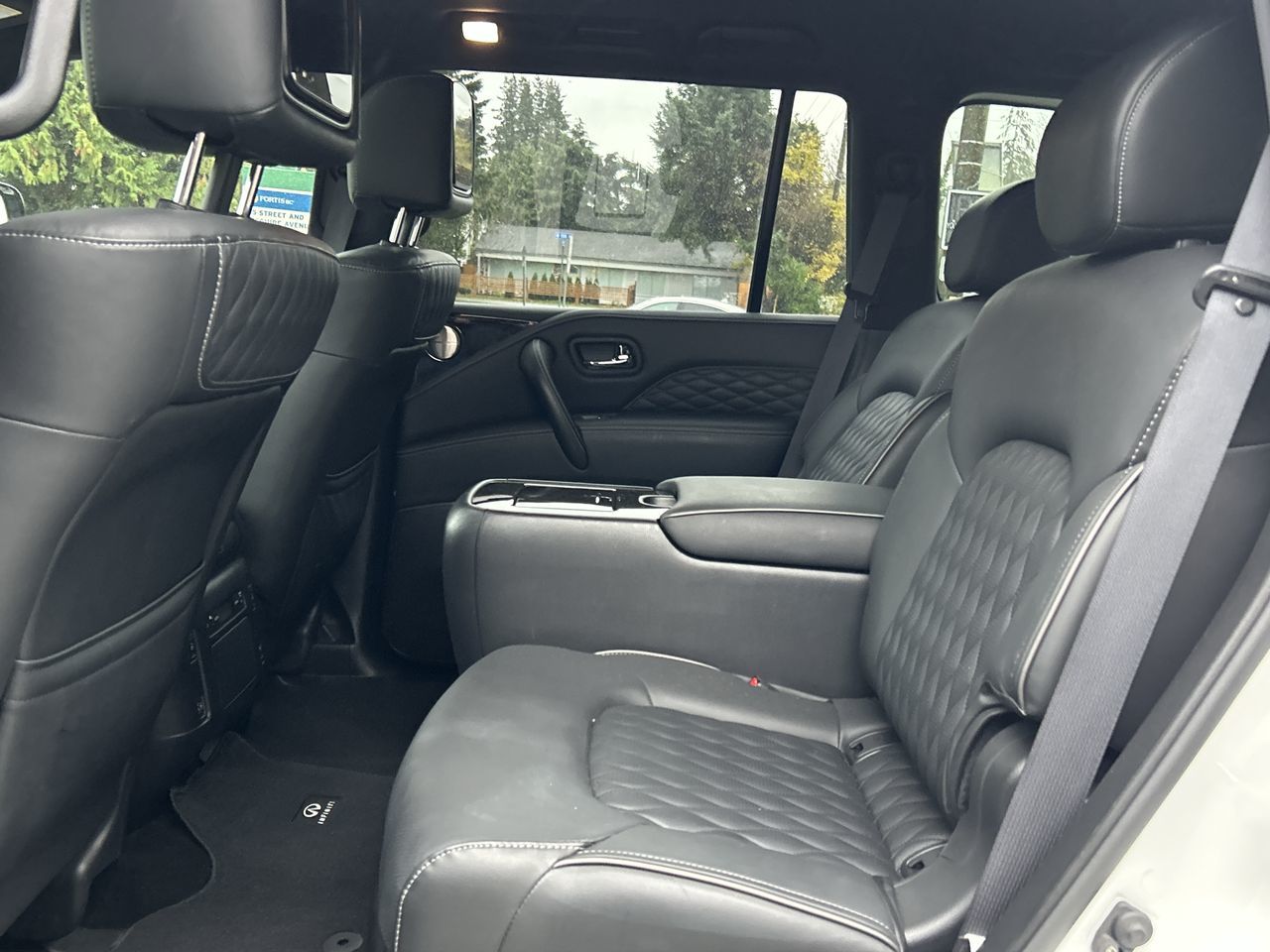 Infiniti QX80  2022 à Vancouver nord, Colombie-Britannique