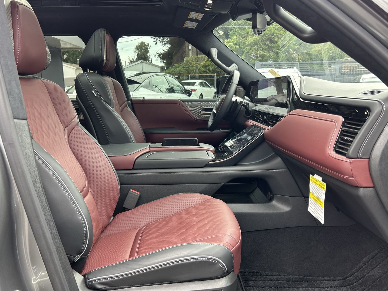 2025 Infiniti QX80 in North Vancouver, British Columbia