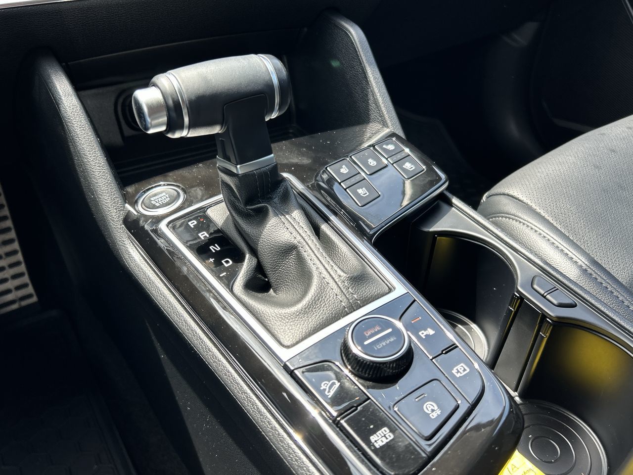 2023 Kia Sportage in North Vancouver, British Columbia