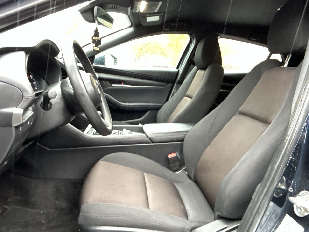 Mazda 3  2023 à Vancouver nord, Colombie-Britannique