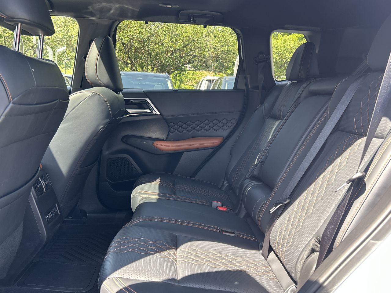 2024 Mitsubishi Outlander Plug-In Hybrid