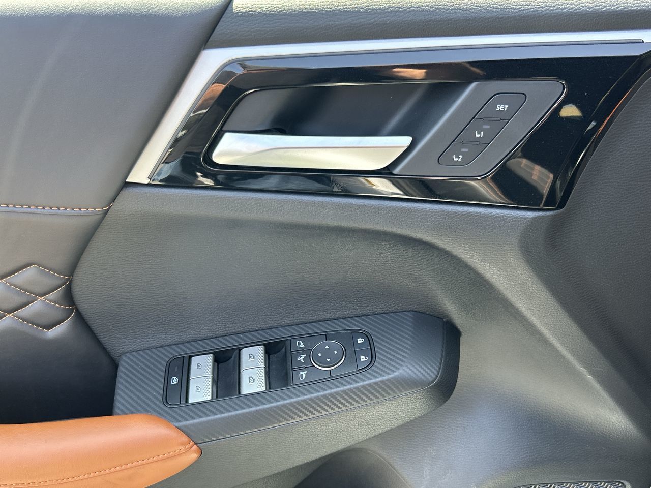2024 Mitsubishi Outlander Plug-In Hybrid