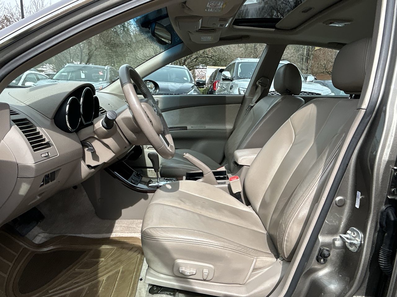 2005  Altima