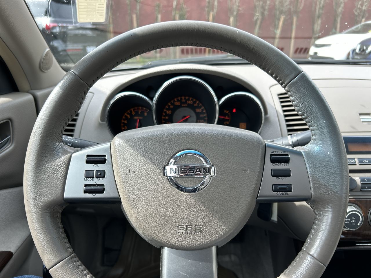 2005  Altima
