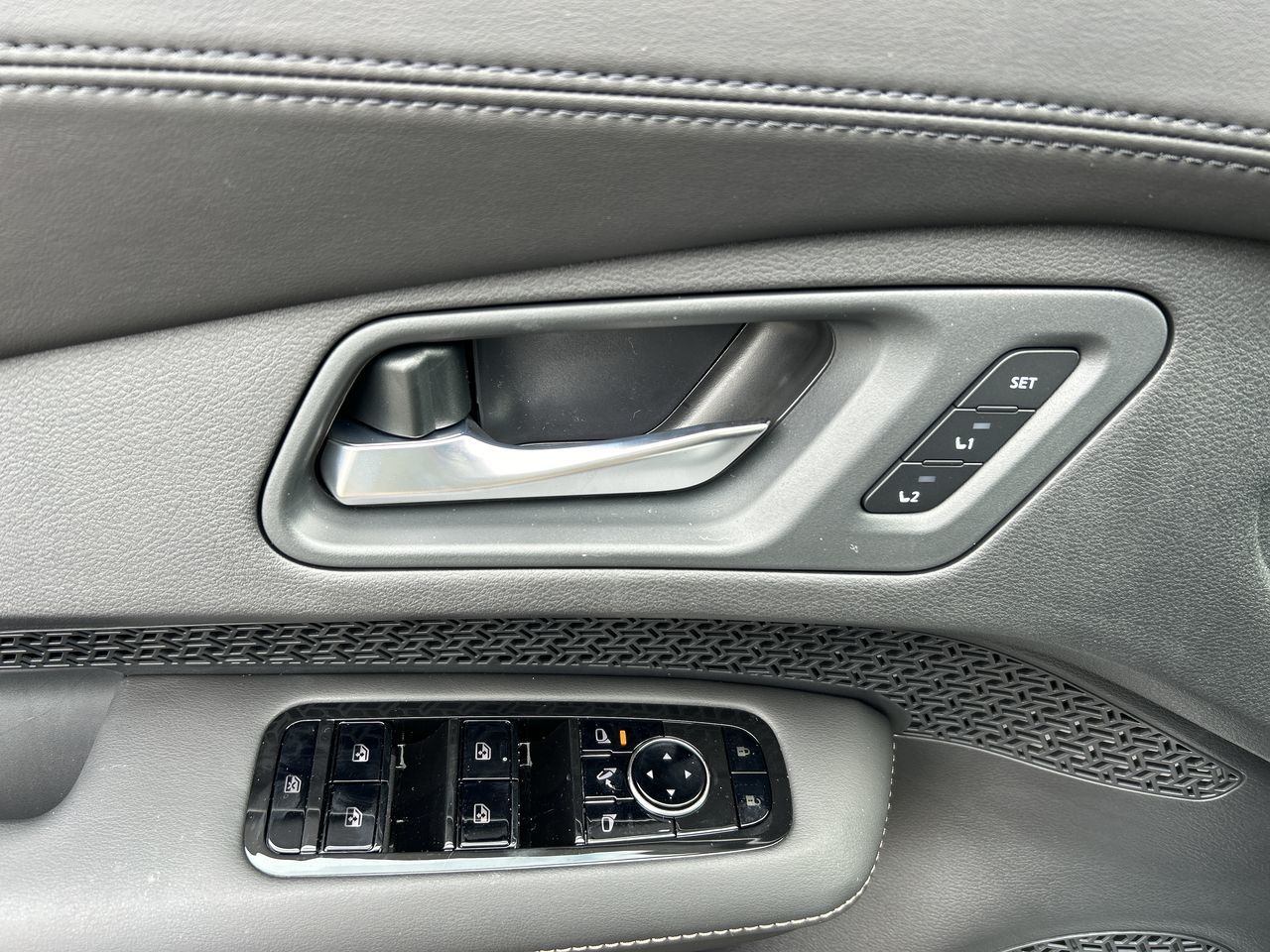 Nissan ARIYA  2024 à Vancouver nord, Colombie-Britannique