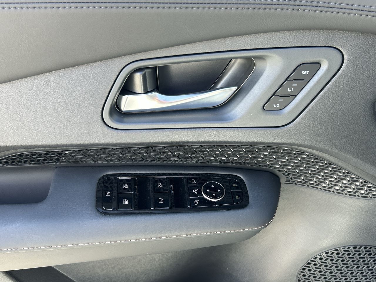 2025 Nissan Ariya in North Vancouver, British Columbia