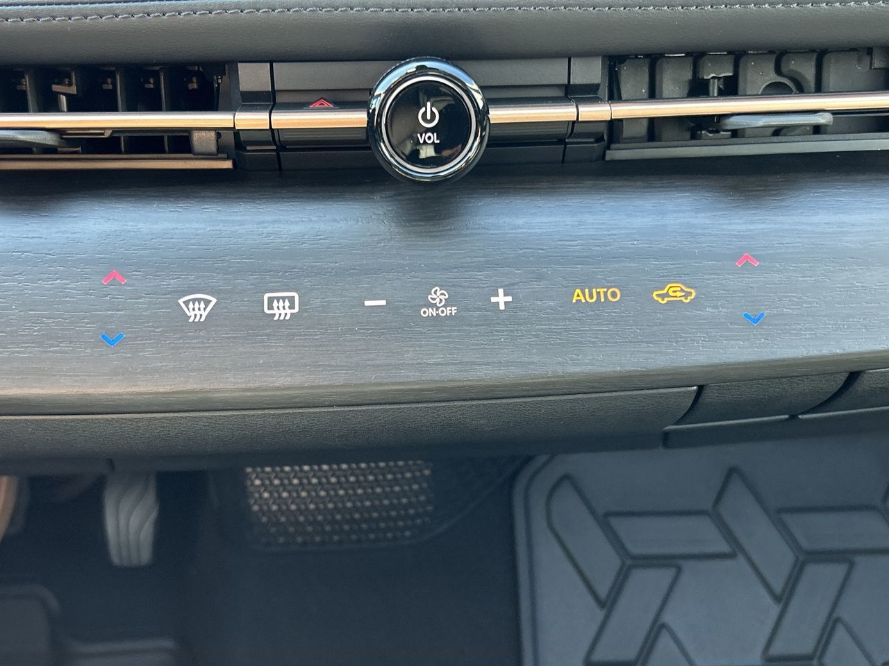 2025 Nissan Ariya in North Vancouver, British Columbia
