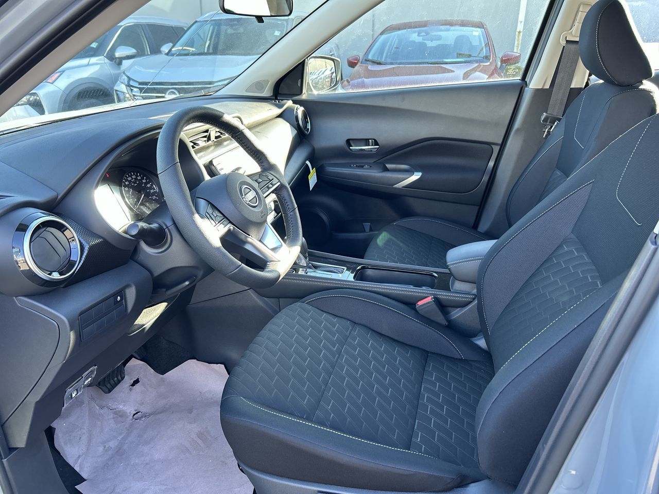 2025 Nissan Kicks Play in North Vancouver, British Columbia