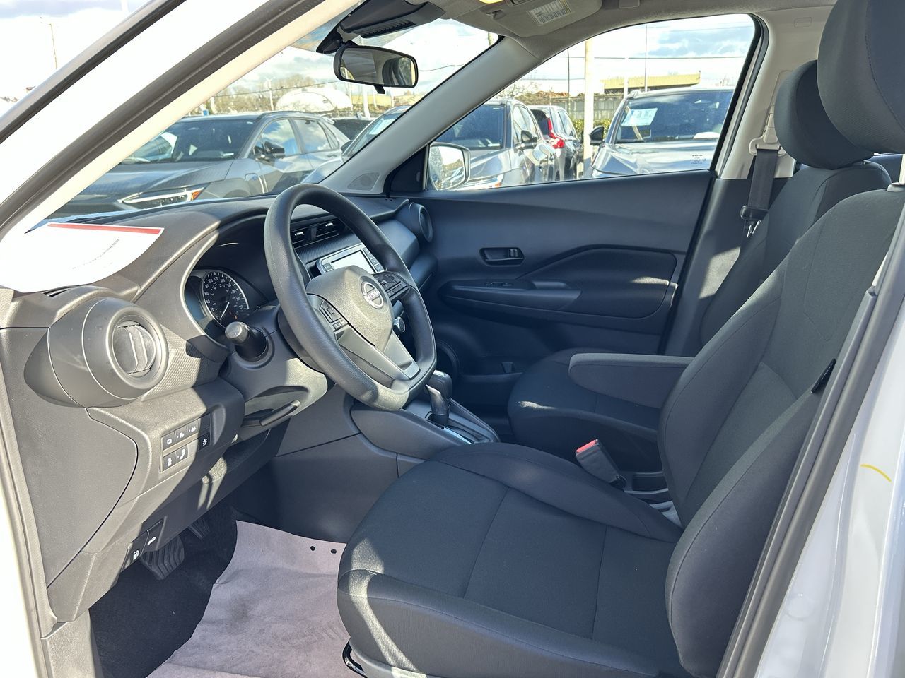 2025 Nissan Kicks Play in North Vancouver, British Columbia