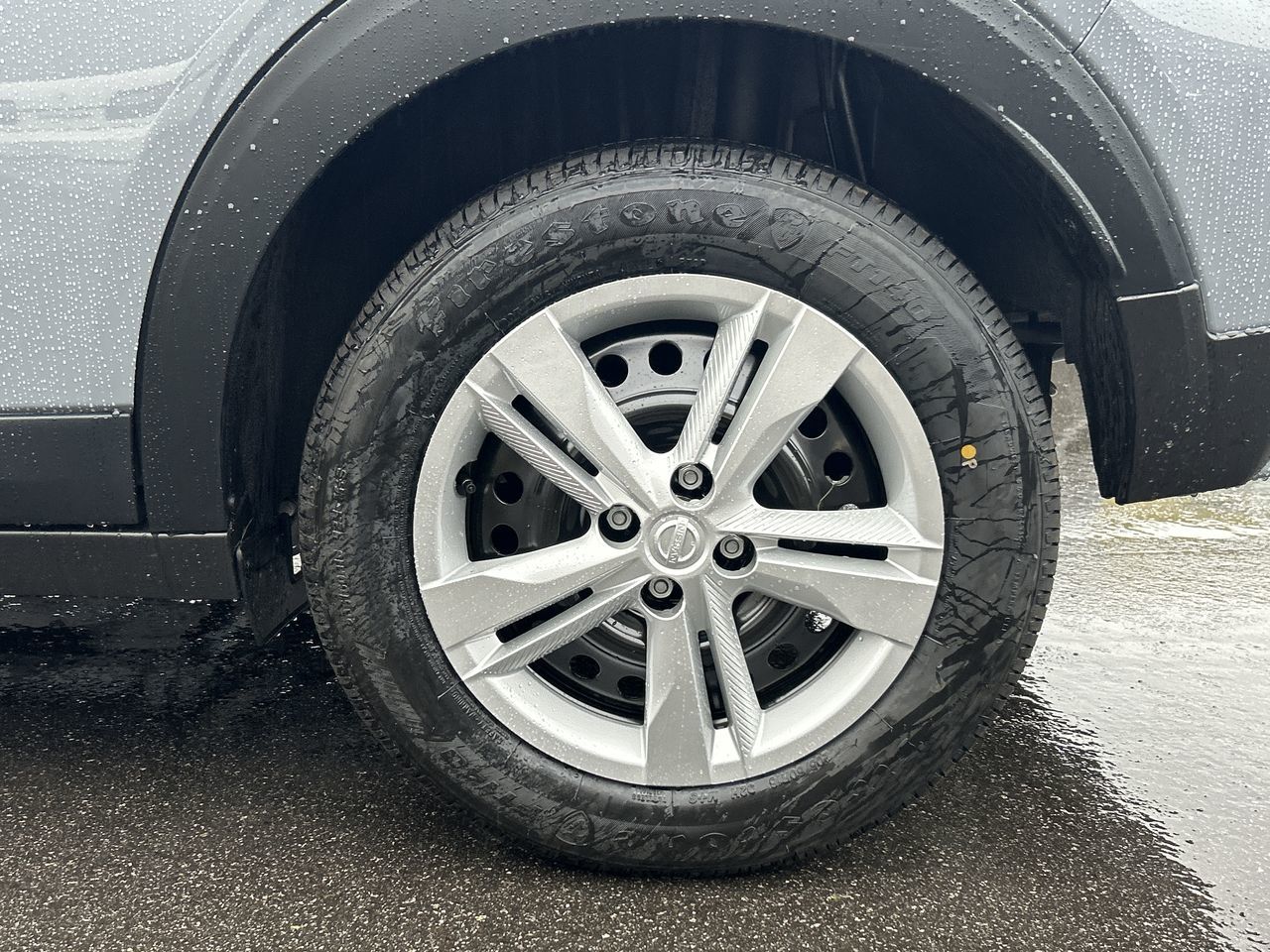 2025 Nissan Kicks Play in North Vancouver, British Columbia