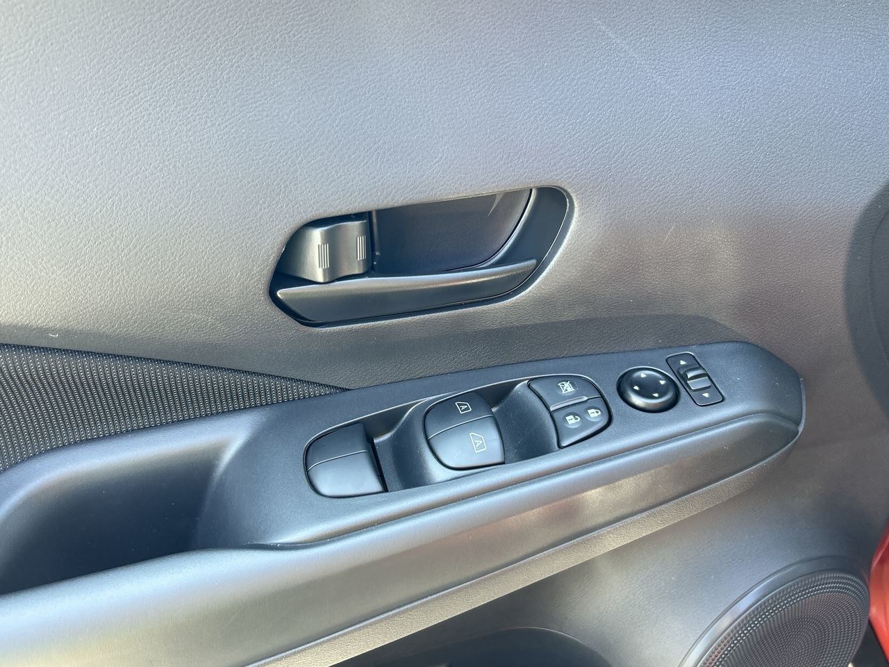 2025 Nissan Kicks Play in North Vancouver, British Columbia