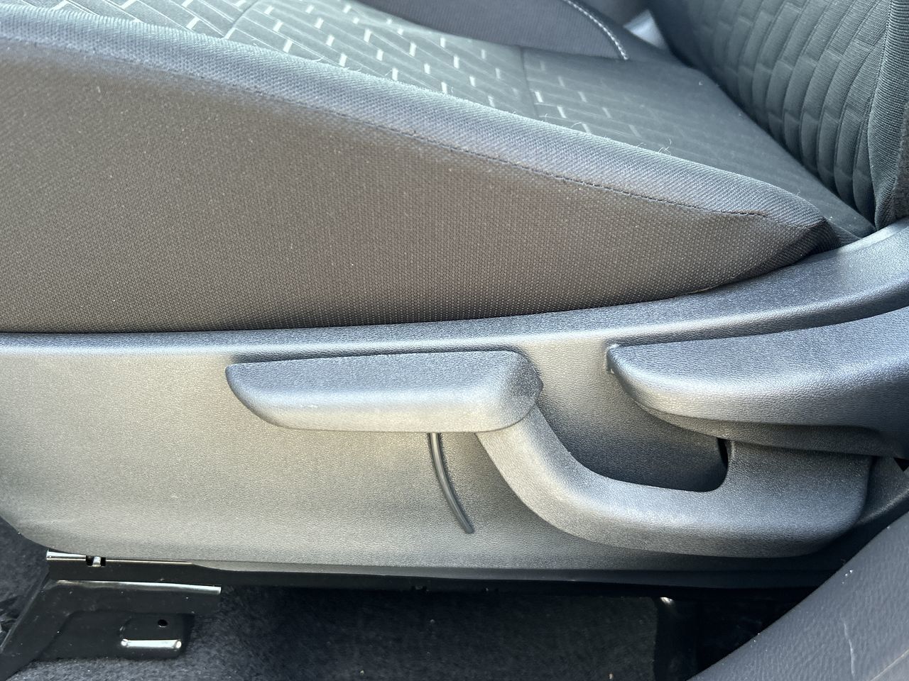 Nissan Kicks Play  2025 à Vancouver nord, Colombie-Britannique