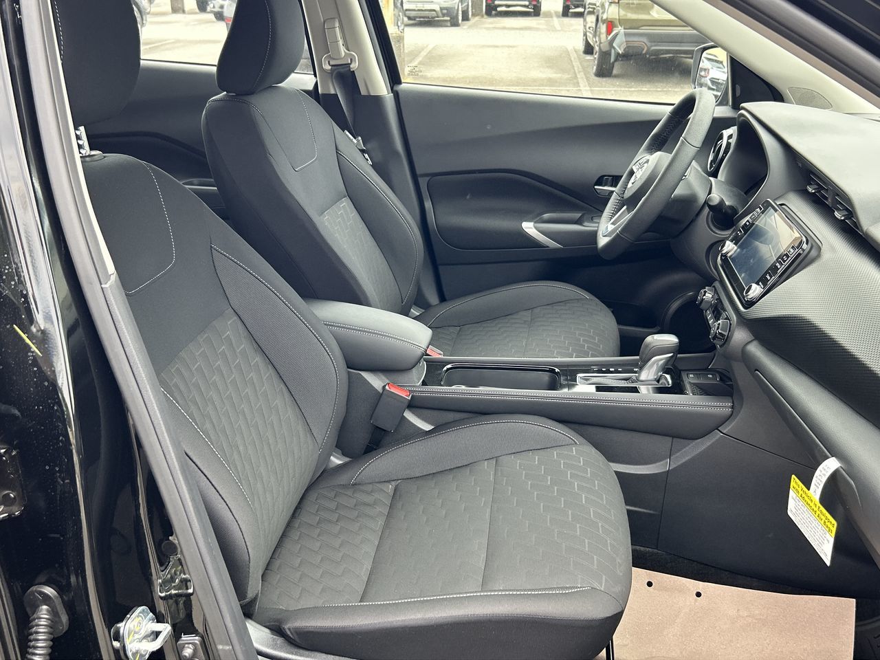 2025 Nissan Kicks Play in North Vancouver, British Columbia