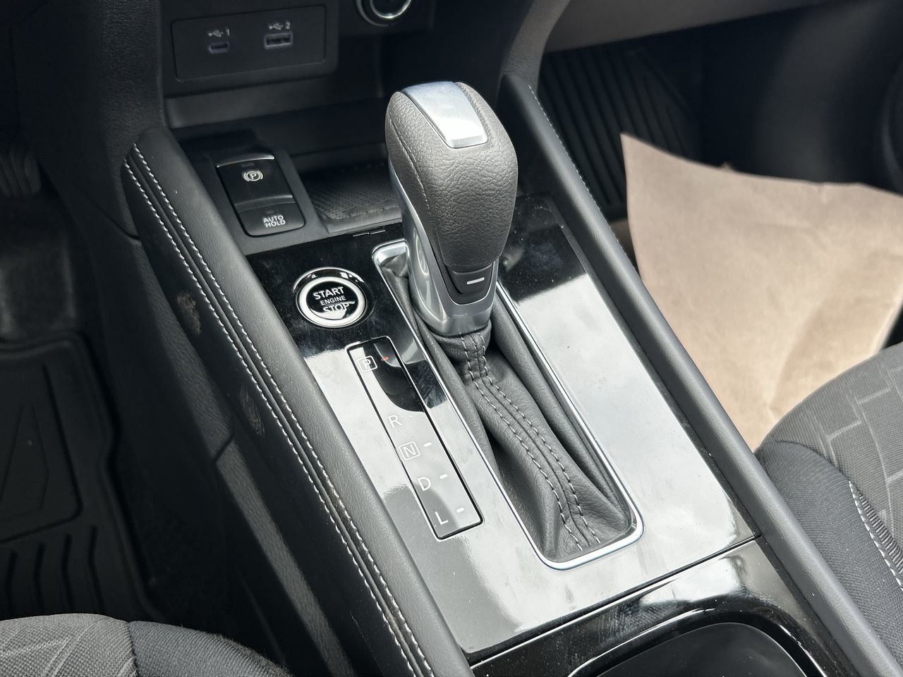 2025 Nissan Kicks Play in North Vancouver, British Columbia