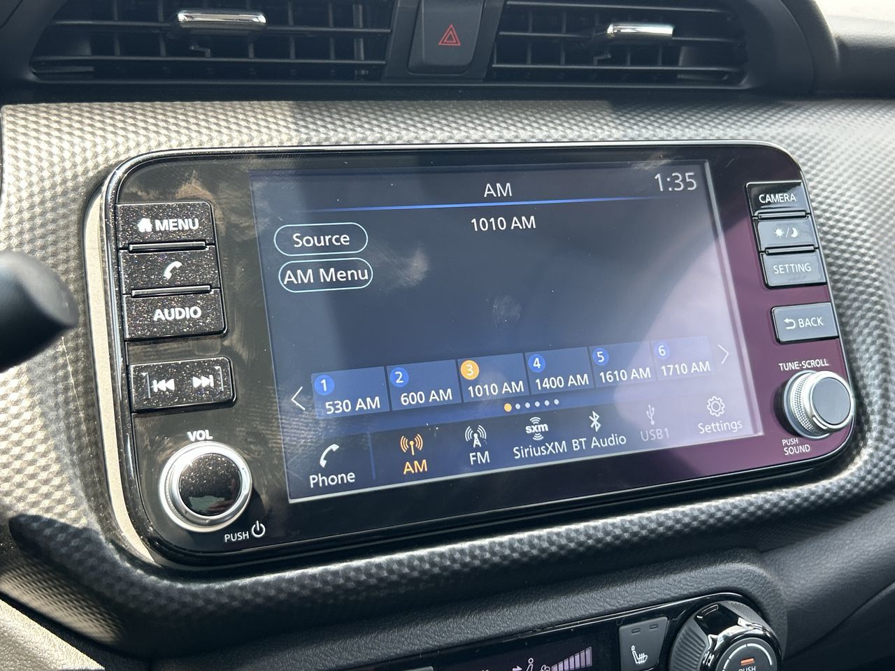 2025 Nissan Kicks Play in North Vancouver, British Columbia