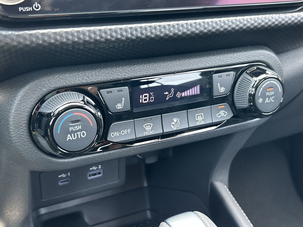 2025 Nissan Kicks Play in North Vancouver, British Columbia