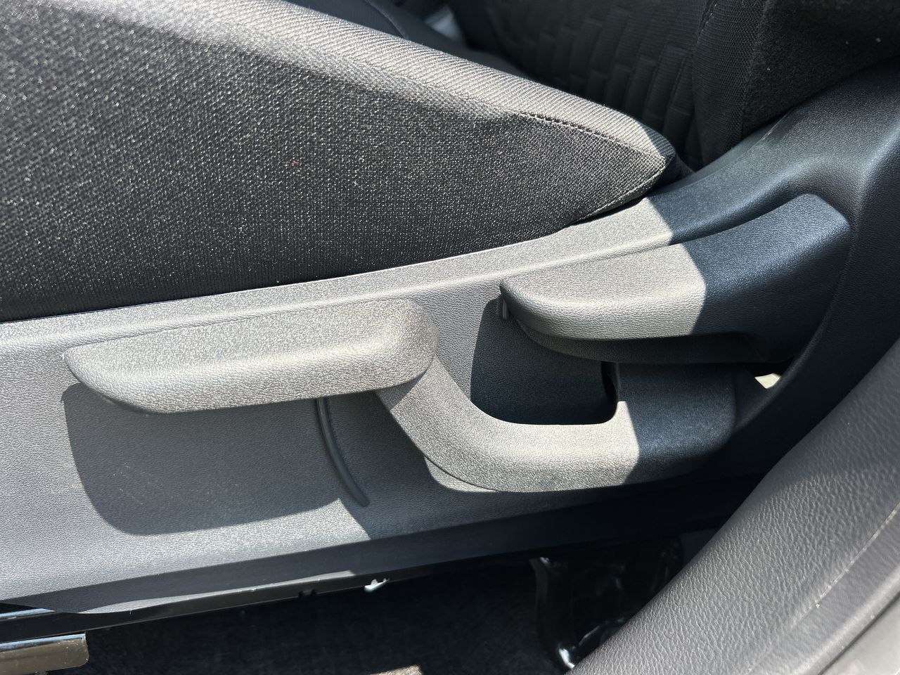 2025 Nissan Kicks Play in North Vancouver, British Columbia