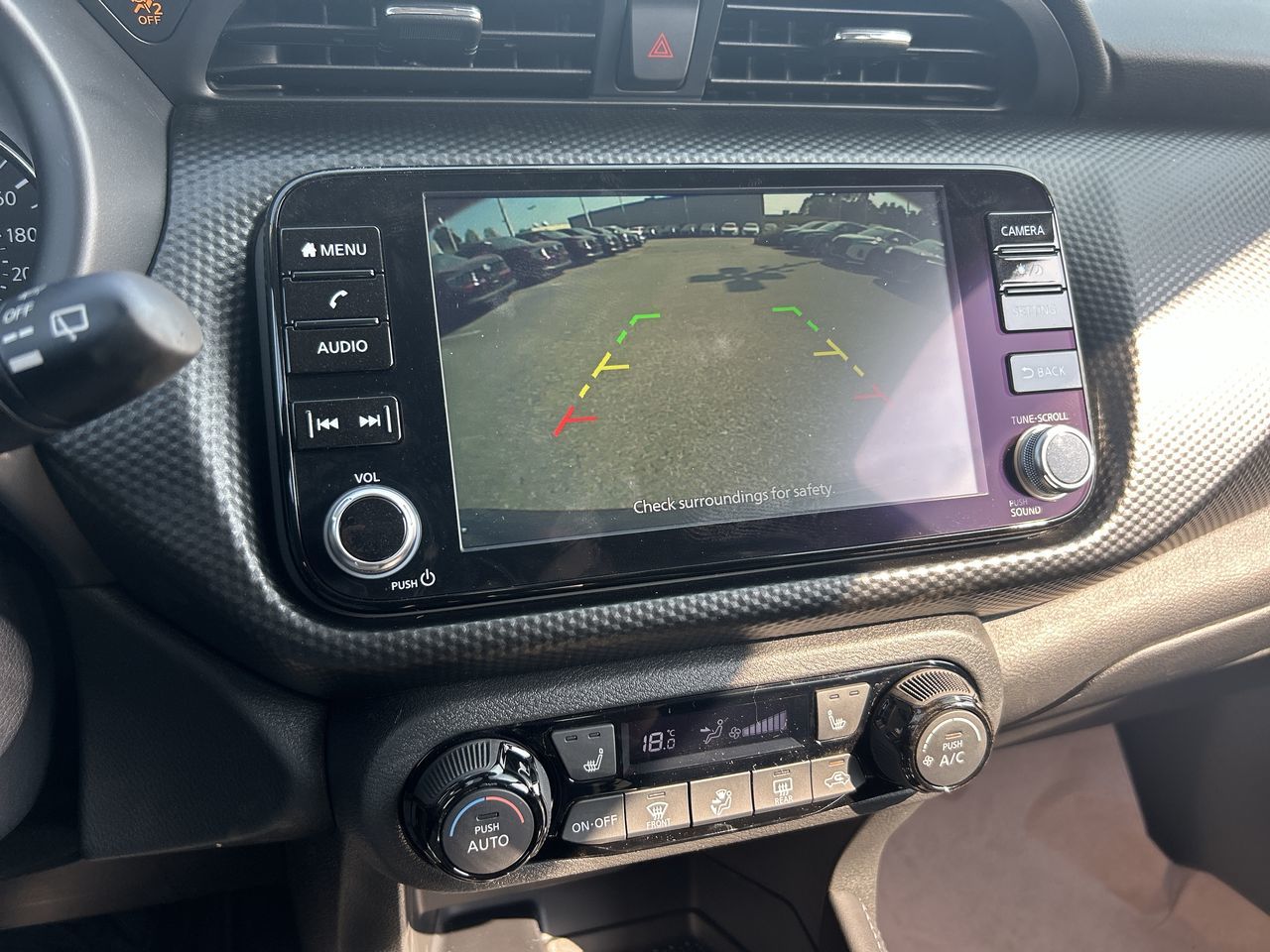 2025 Nissan Kicks Play