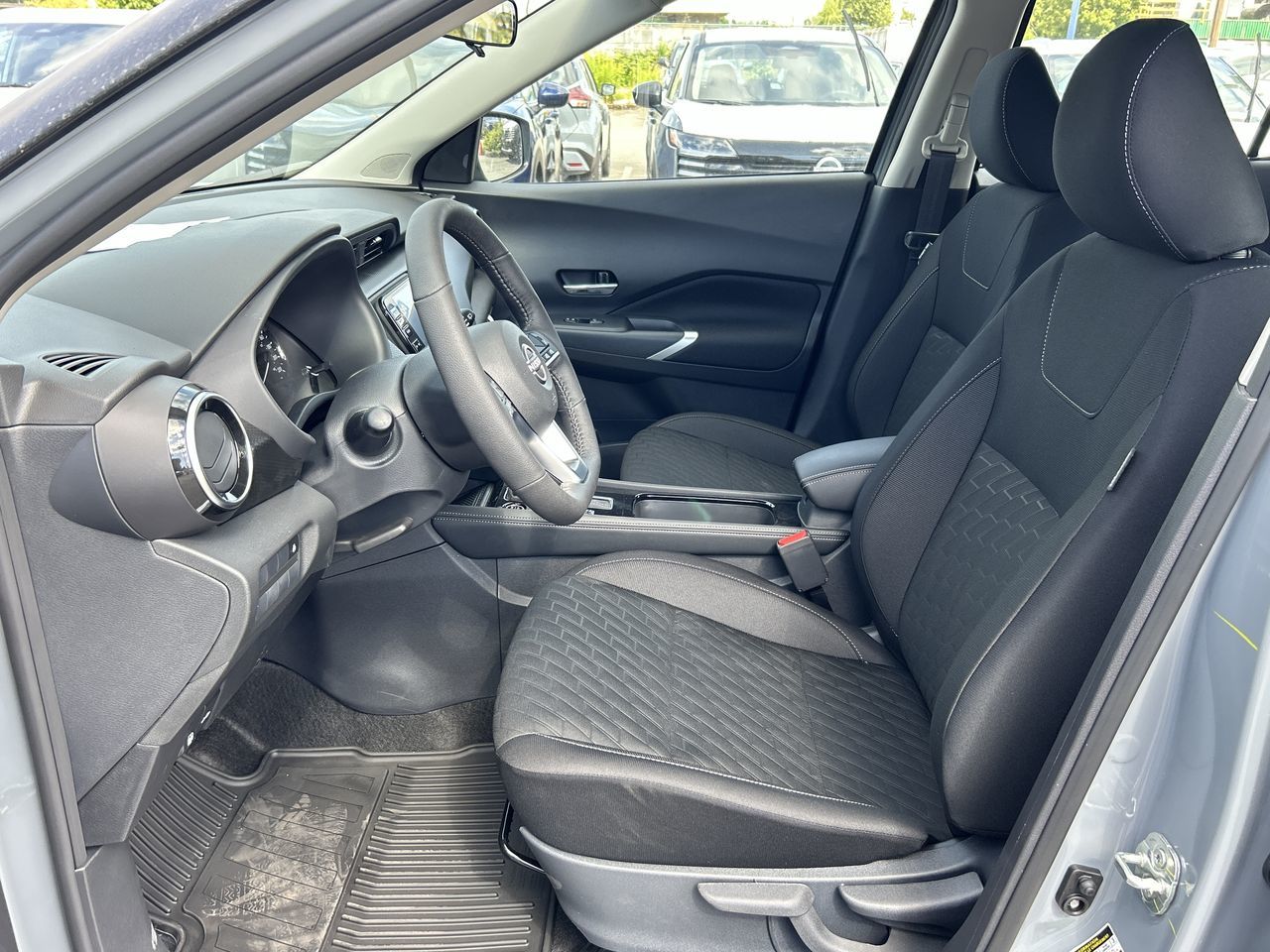 2025 Nissan Kicks Play in North Vancouver, British Columbia