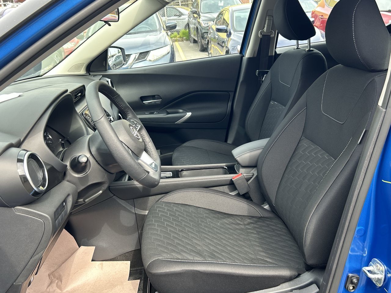 2025 Nissan Kicks Play