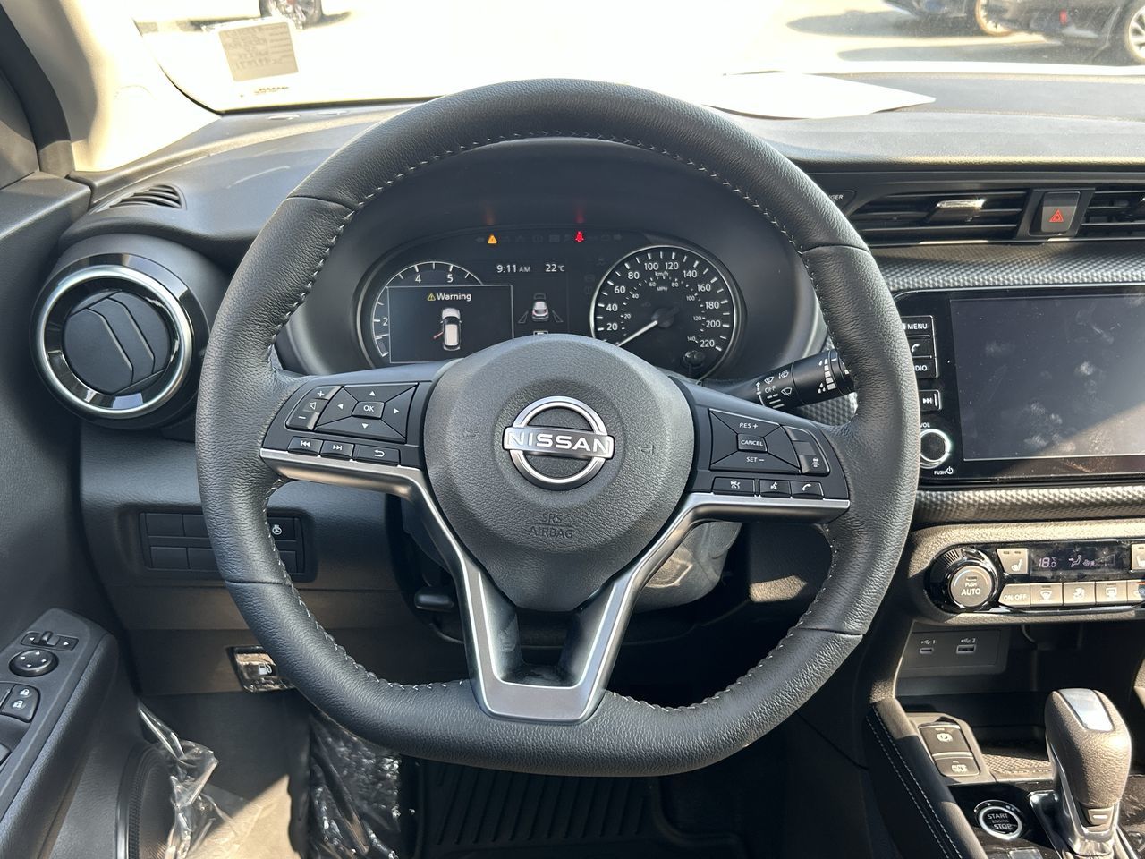 2025 Nissan Kicks Play in North Vancouver, British Columbia