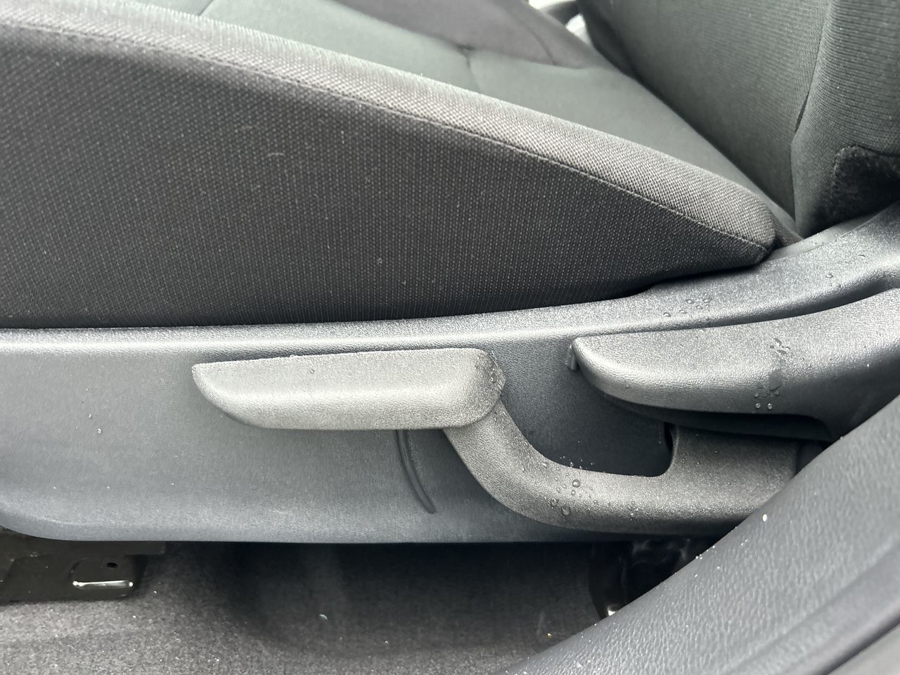 2025 Nissan Kicks Play in North Vancouver, British Columbia