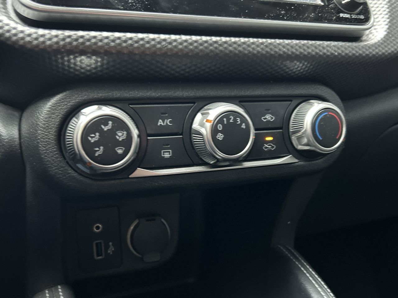 2018 Nissan Kicks in North Vancouver, British Columbia