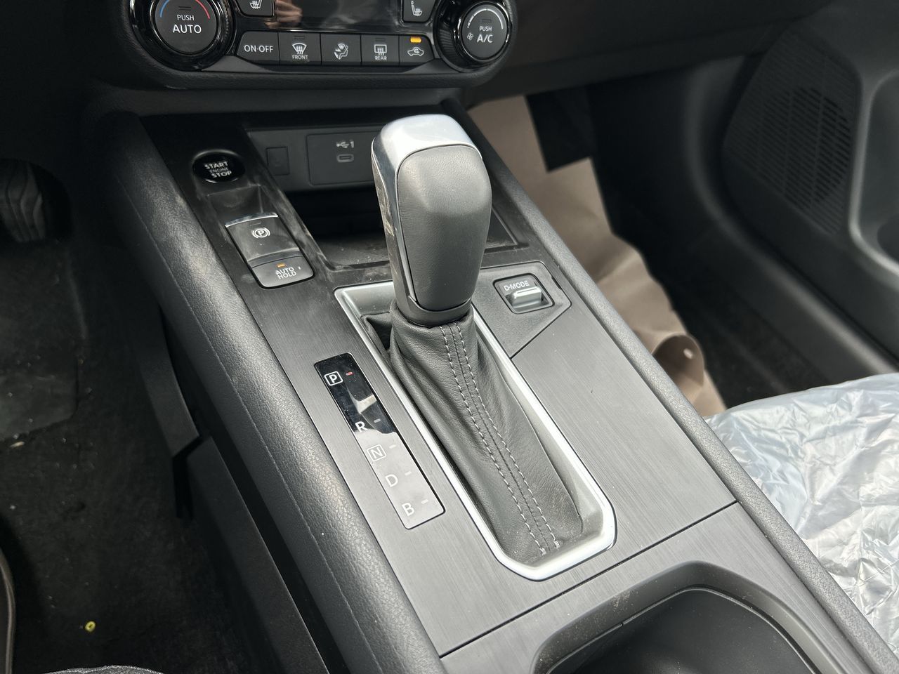 2025 Nissan Kicks in North Vancouver, British Columbia